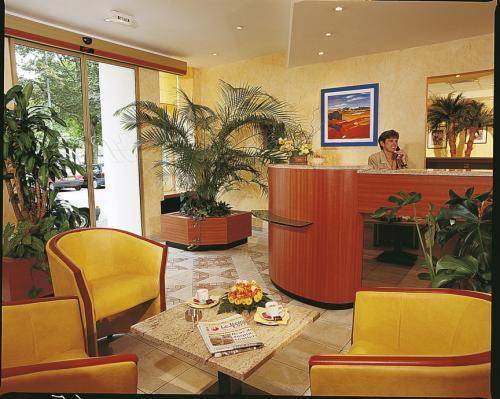 Du Parc Centre 3*